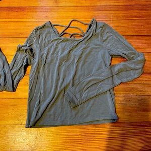 Forever 21 Xsmall Olive Green Longsleeve Crossback Top